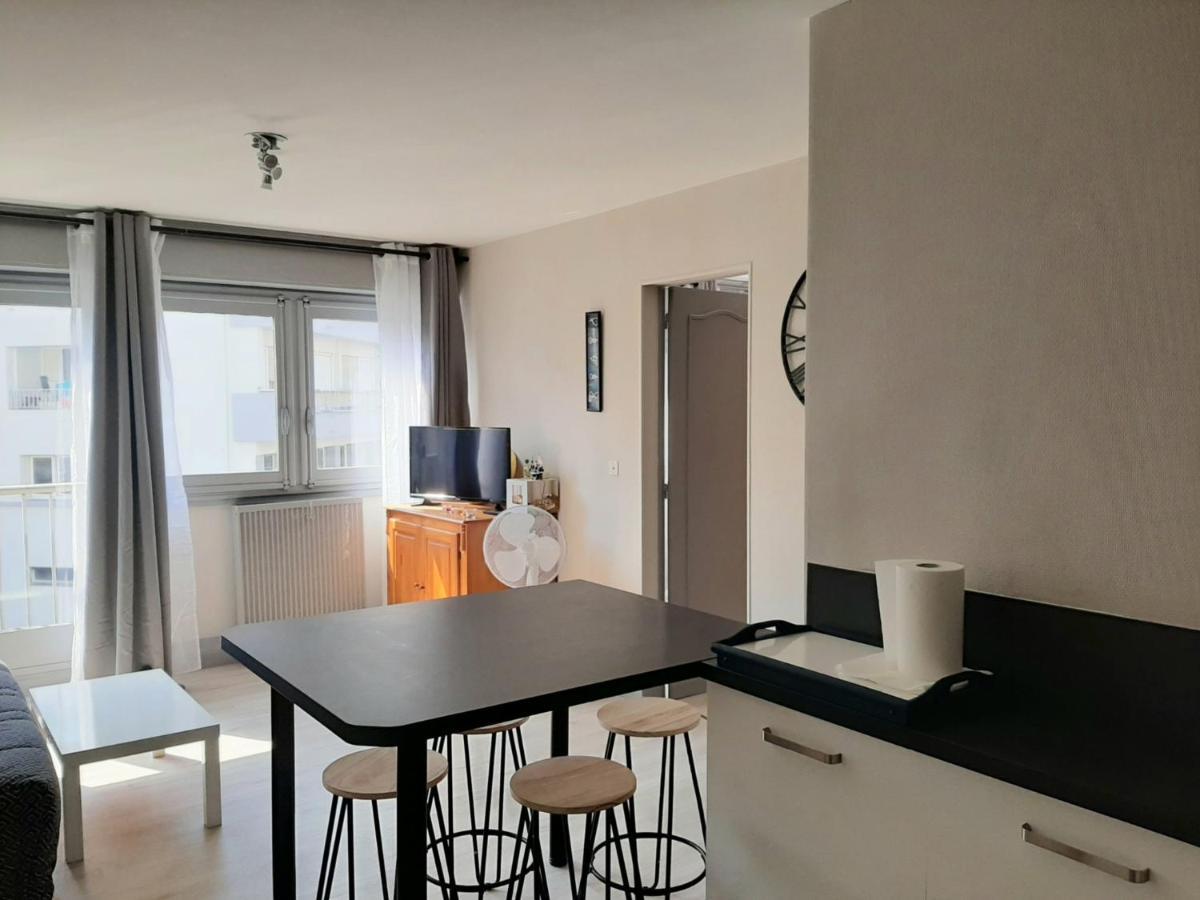 Appartement Confortable En Plein Centre De Saint-Jean-De-Luz, A Deux Pas De La Plage Et Des Commerces - Fr-1-239-586 Exterior foto