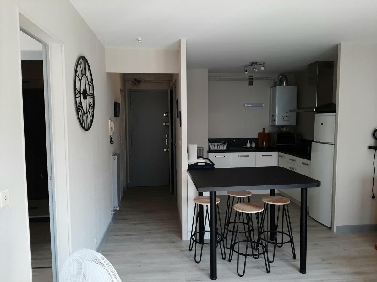 Appartement Confortable En Plein Centre De Saint-Jean-De-Luz, A Deux Pas De La Plage Et Des Commerces - Fr-1-239-586 Exterior foto